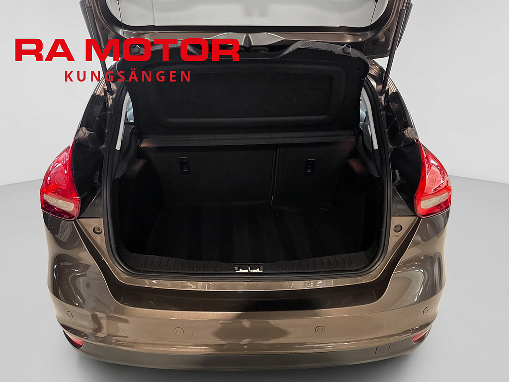 Ford Focus 1.0 125hk EcoBoost | Titanium | B-kamera | K-rem bytt | 2016