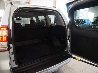SUV Toyota Land Cruiser 23 av 24