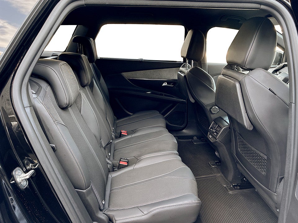 Bild på Peugeot 5008 GT 1.2 PT 130hk Aut 7-SITS B-KAMERA CARPLAY