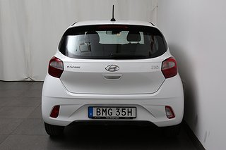 Halvkombi Hyundai i10 7 av 16