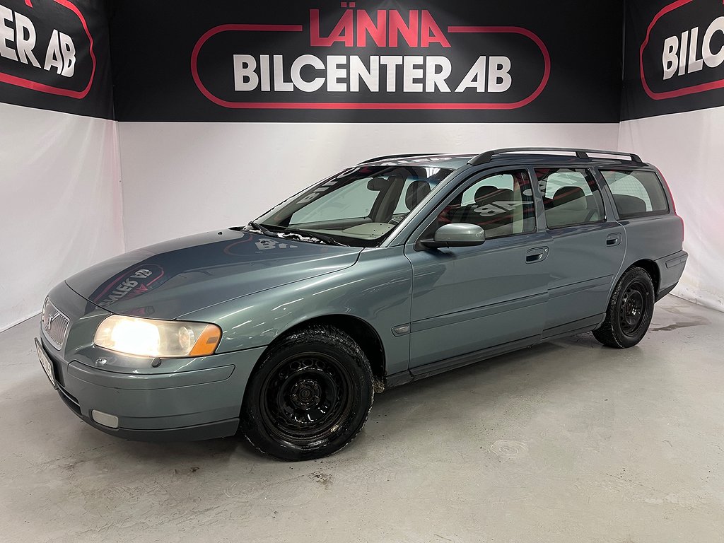 Volvo V70 2.4 Kamrem bytt M-värmare Nyservad Halvskinn SoV