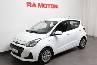 Halvkombi Hyundai i10 1 av 19