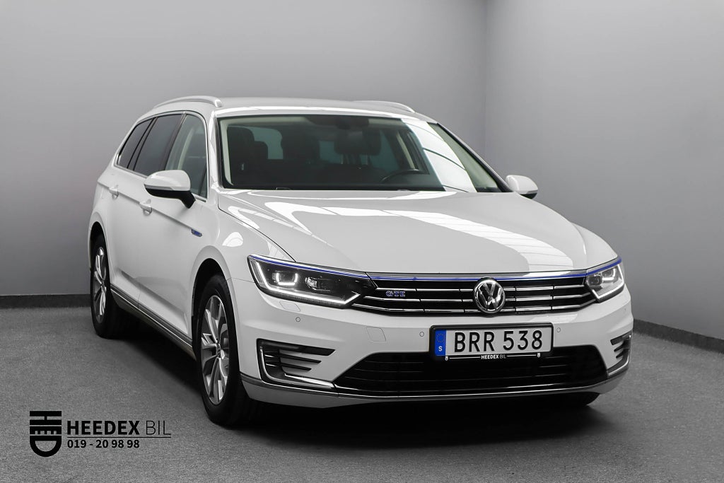 Volkswagen Passat GTE 1.4 TSI 218hk Executive Drag Värmare Minne Massage
