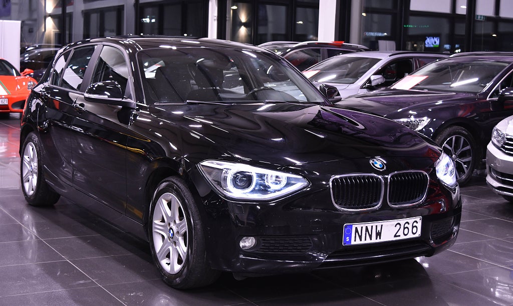 BMW 116 i 5-dörrars Euro 6|Keyless|Sportratt|Nyservad|Ränta 3.95%