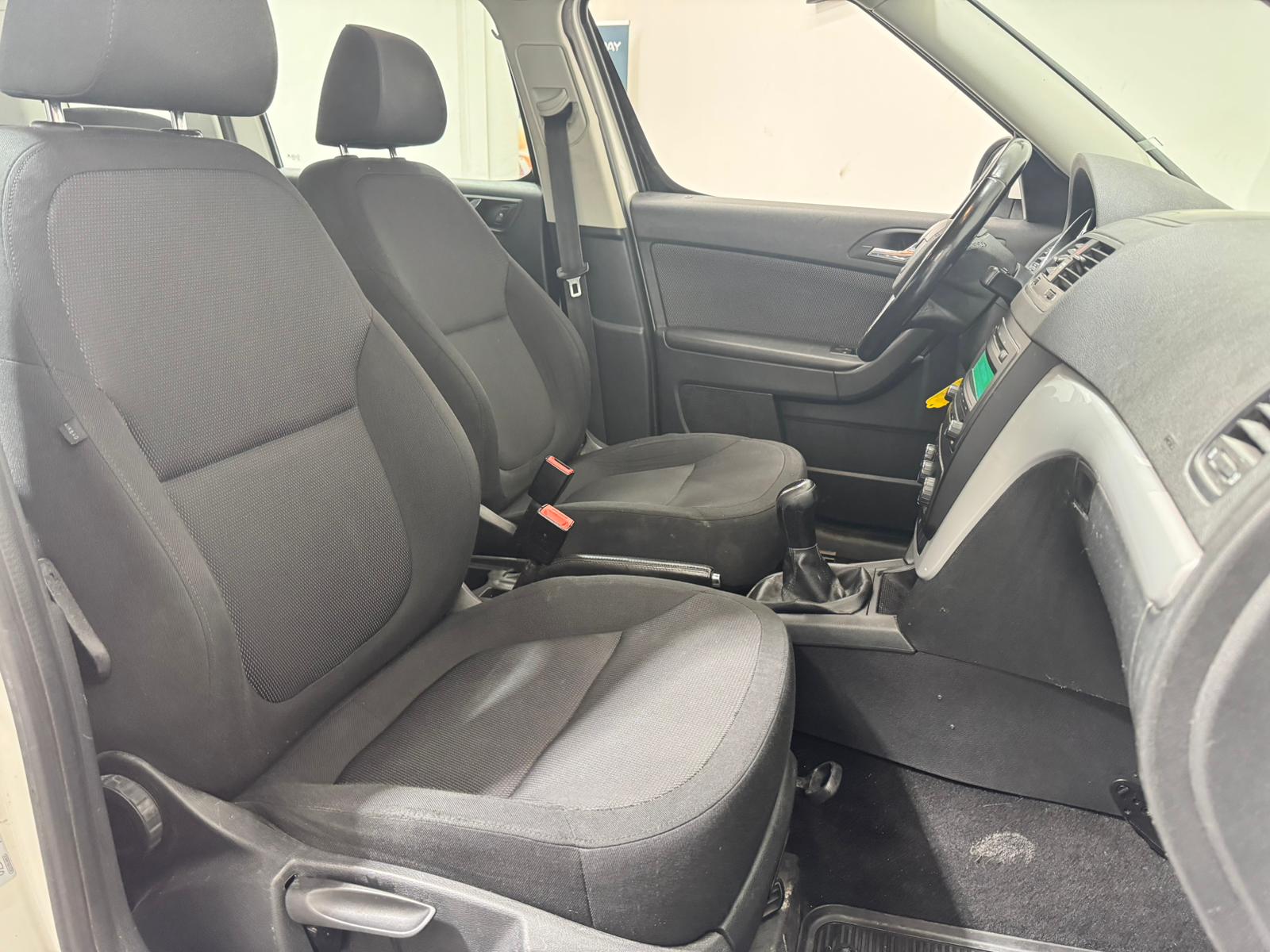 Skoda Yeti 2.0 TDI 4x4 Ambition Euro 5 2012, bild 5/41