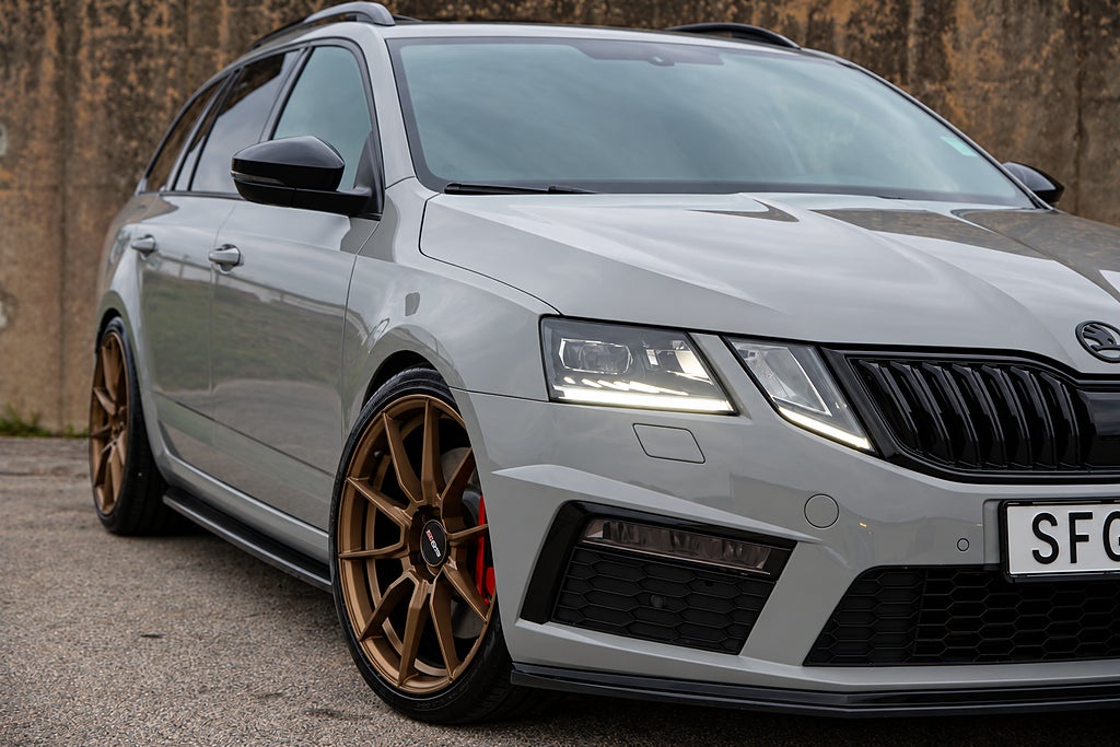 Skoda Octavia RS 2.0 TSI DSG 245hk MILLTEK H&R MAXTON PANO SE UTR