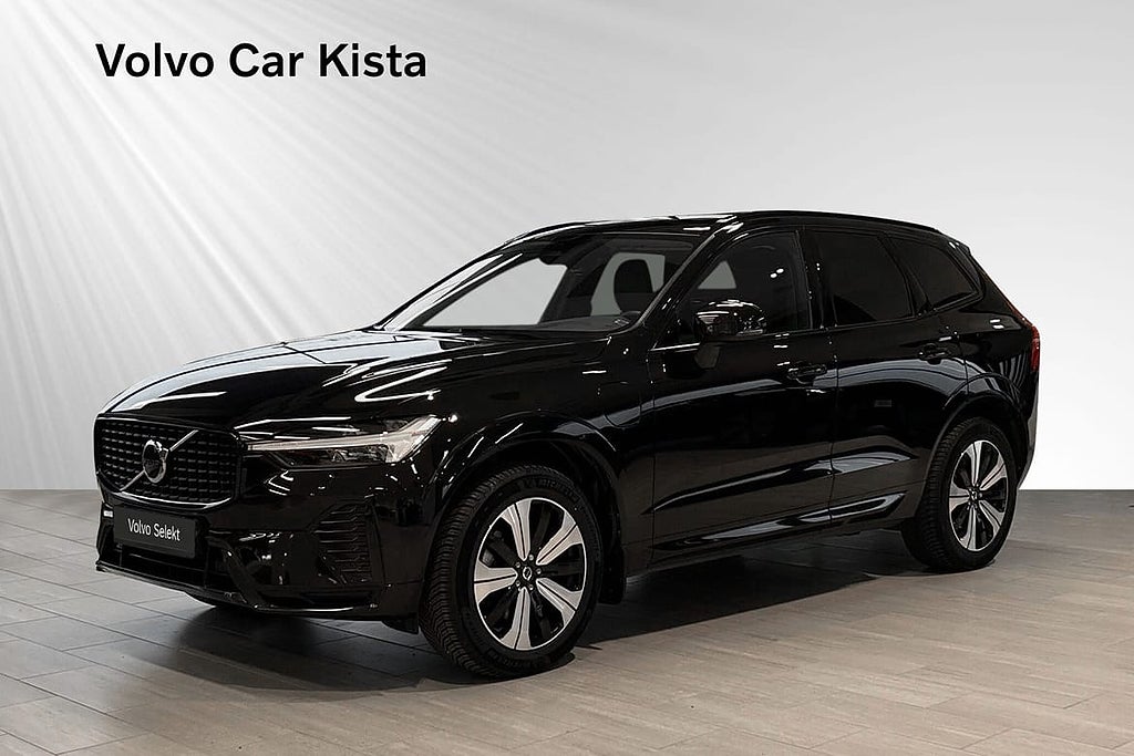 Volvo XC60 Recharge T6 II Plus Dark Edition Drag Pano B-Kam
