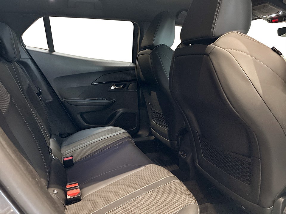 Bild på Peugeot 2008 GT 1.2 PT 130hk Aut B-KAMERA CARPLAY NAVI