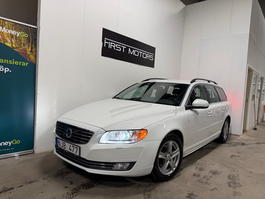 Volvo V70 D2 Momentum Euro 5/Drag/2-Ägare/Årskatt 1103kr