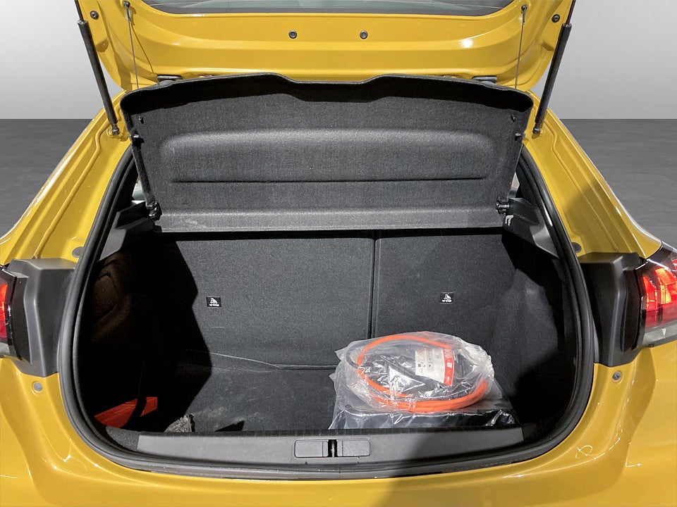 Bild på Peugeot E-208 Active 50kWh Aut BACKSENSOR CARPLAY 136hk