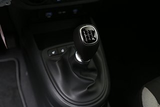 Halvkombi Hyundai i10 15 av 19