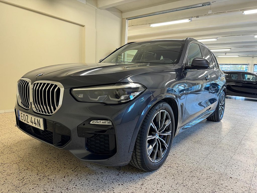 BMW X5 xDrive45e iPerformance , M Sport 394hk /Panorama/H/K