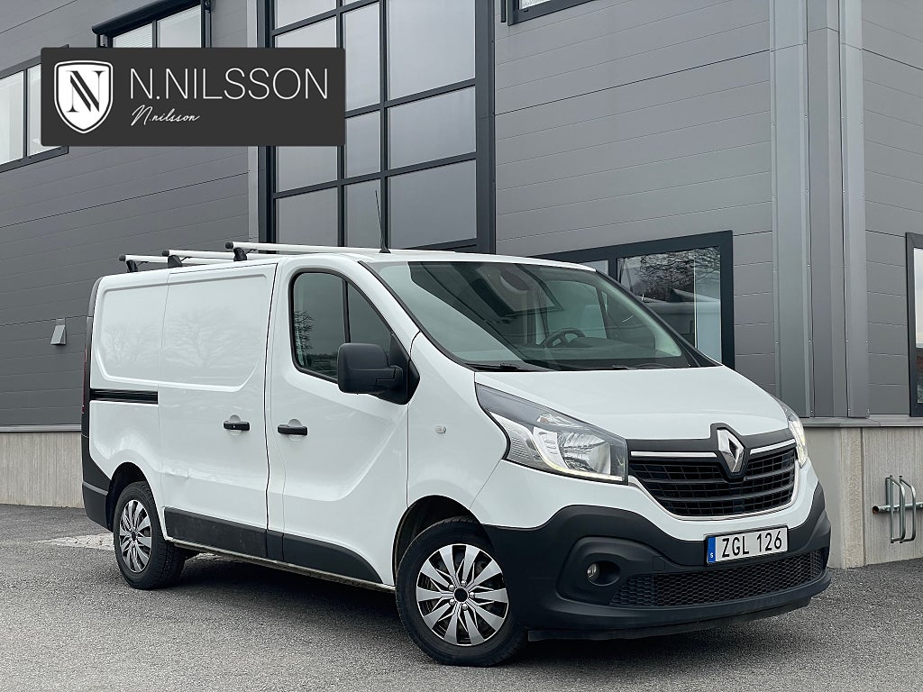 Renault trafic Skåpbil 2.8t 2.0 dCi Euro 6 MOMS 