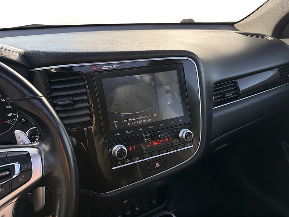 Bild på Mitsubishi Outlander PHEV CVT 224hk Aut AWD BACKKAMERA