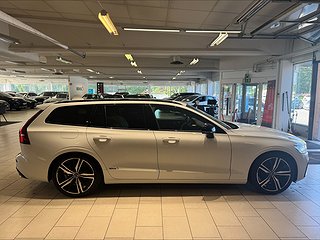 Volvo V60 D3 AWD R-Design/Polestar/Drag/Dvärm/Pano/Navi/S&V