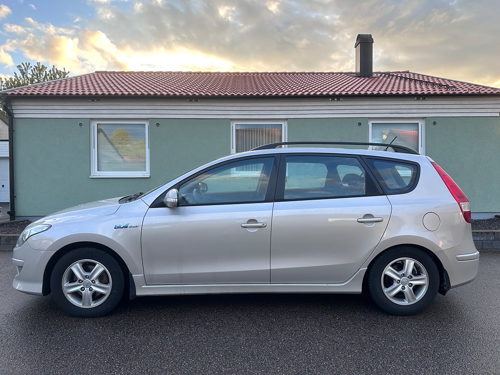 Hyundai i30 cw 1.6 CRDi Business 