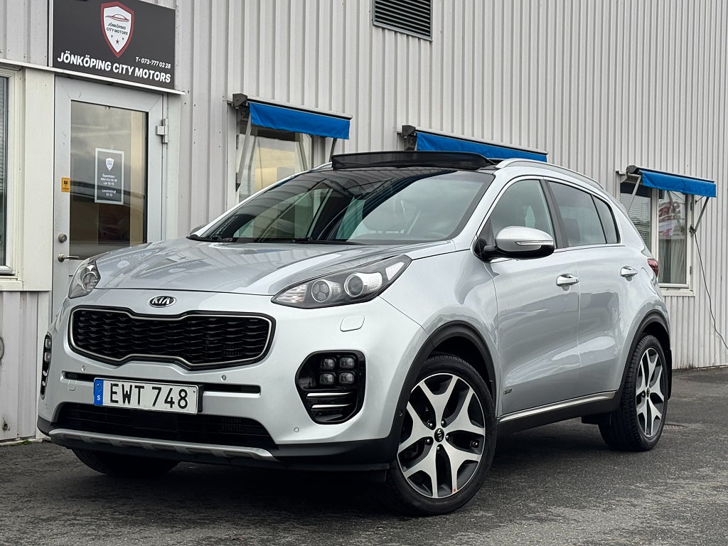 Kia Sportage 2.0 CRDi AWD GT-Line Panorama tak Navi B-Kamera