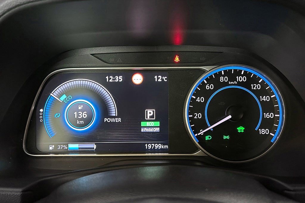 Nissan Leaf 2023 - miniatyr 18
