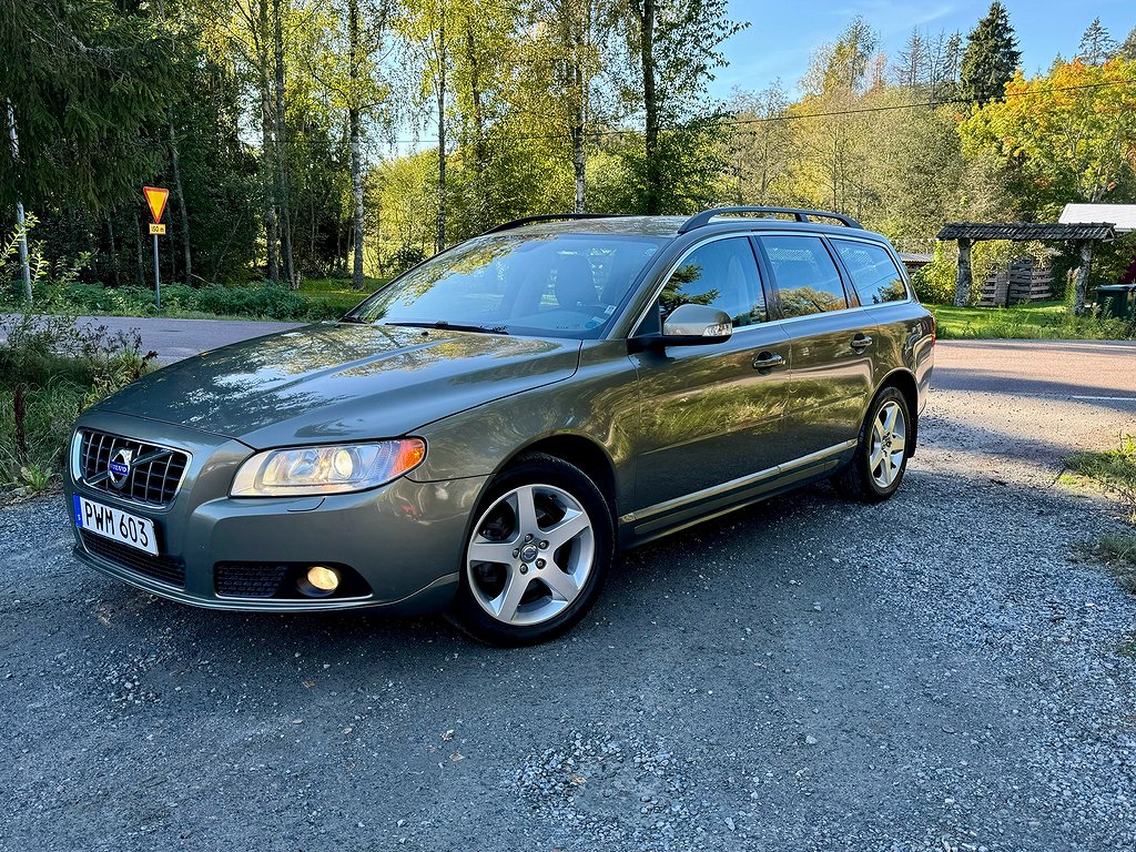 Volvo V70 2.4D 175HK Automat, Dragkrok, S/V Hju, Fin bil