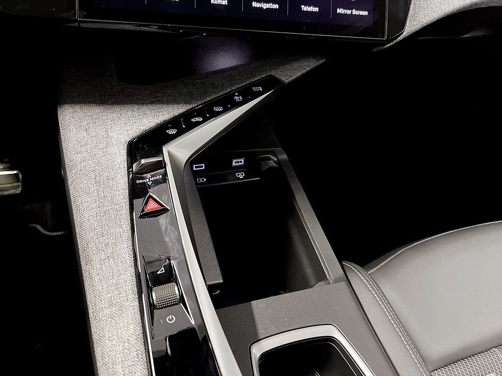 Bild på Peugeot 5008 GT Hybrid 145hk Aut - NYA VINTERHJUL INGÅR!