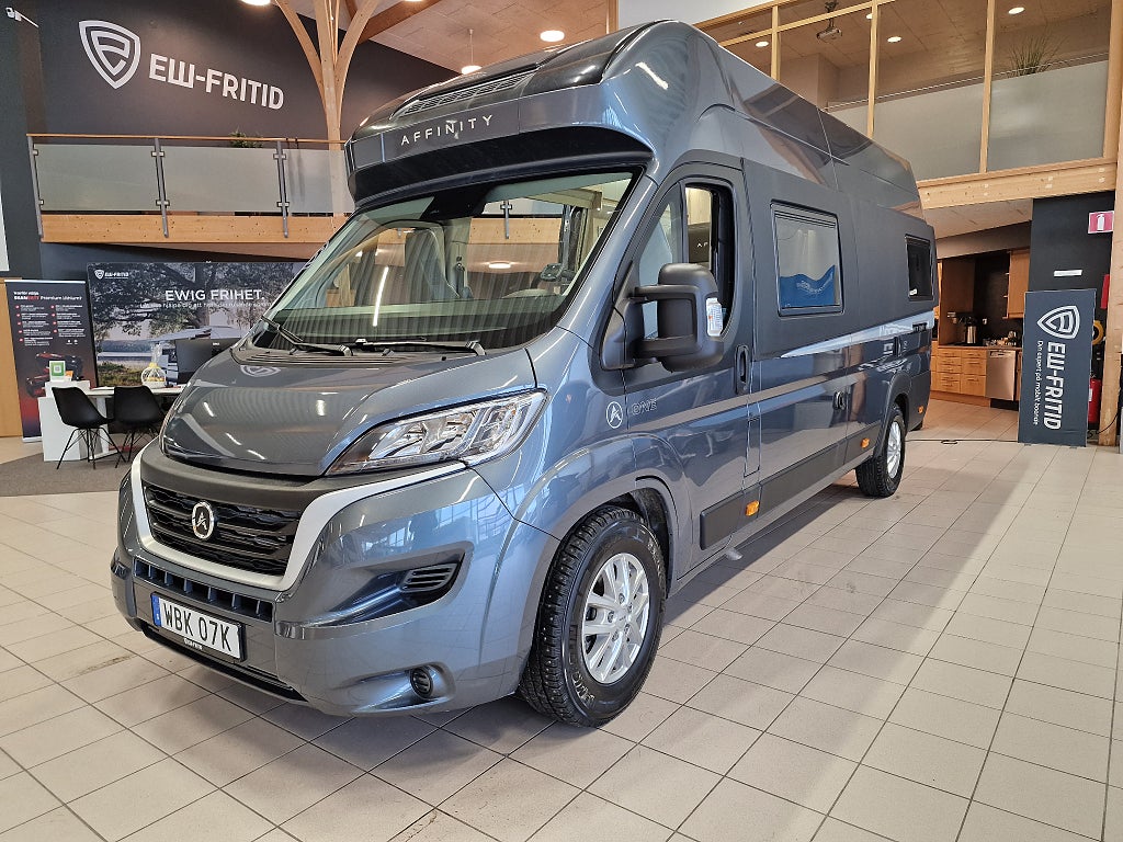 Affinity CAMPER VAN ONE 295 (Dragkrok+Våningssäng+Aut 180hk)