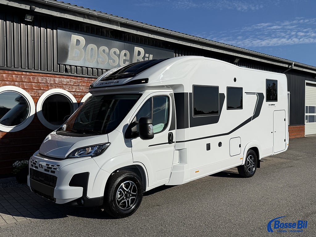 Adria Coral SELECT 670 SL * Dieselvärmare * komp.kylskåp * 3500 kg *