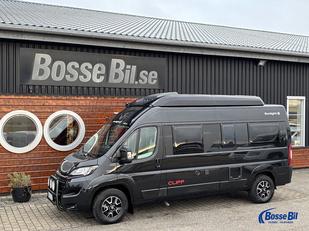 Sunlight CLIFF 600 RT Adventure * Pop-up tak * Automat * Solceller *