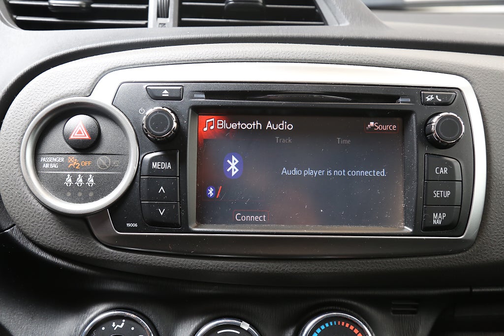 Toyota Yaris 1,33 Dual VVT-i Active 5-dörrar Kamera Motorvärmare 2013