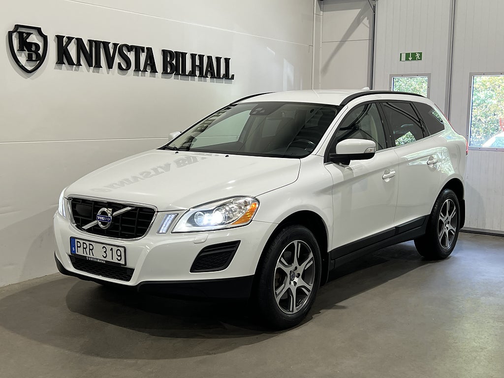 Volvo XC60 D4 AWD Momentum Kamremsbytt BLIS Drag 163hk