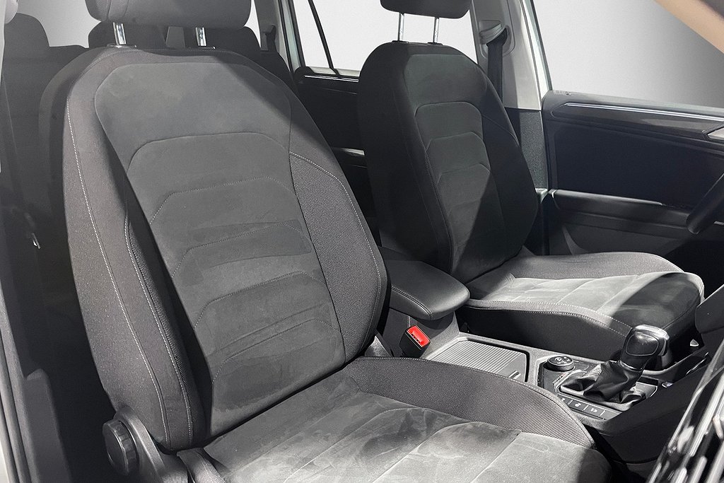 Volkswagen Tiguan Allspace R-LINE |4WD|DRAG | 7sits| Värmare 2019