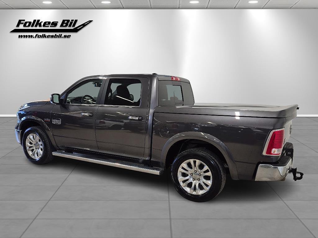 Dodge RAM 1500 Longhorn Crew Cab 5.7L V8 HEMI V-hjul