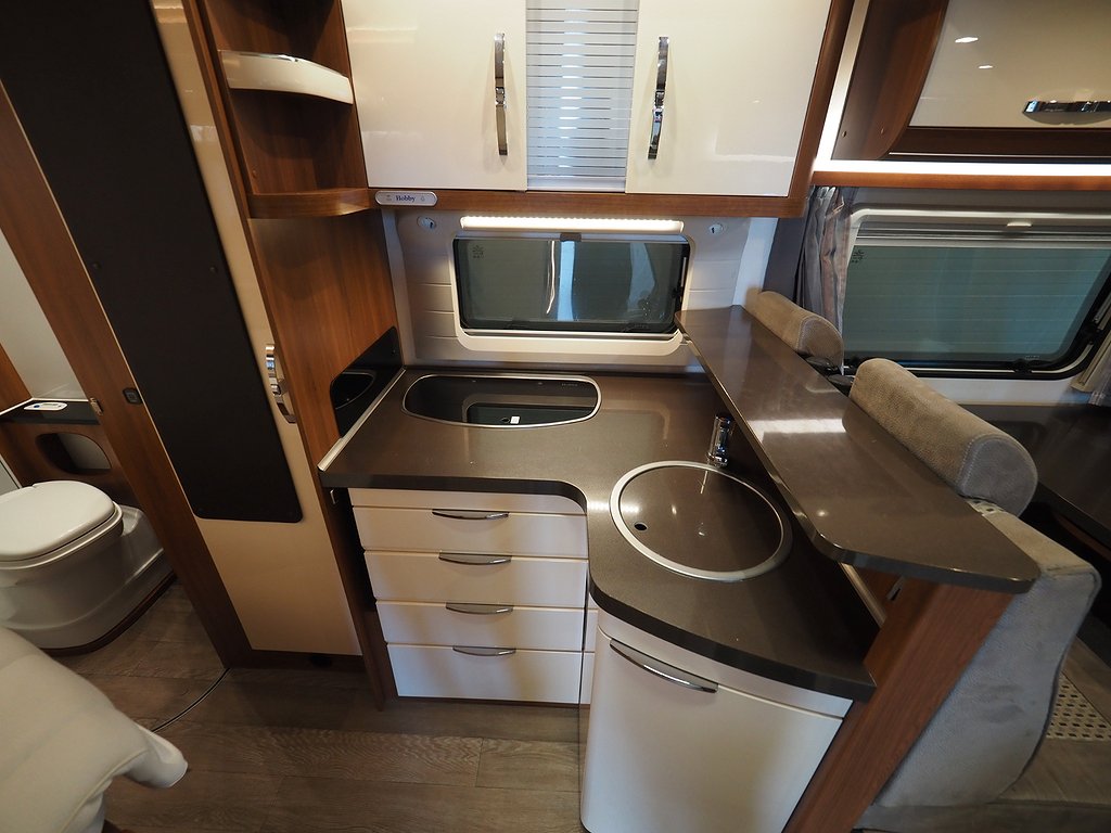 Hobby Optima De Luxe T65 HFL Markis Cykelställ 3500kg 2017