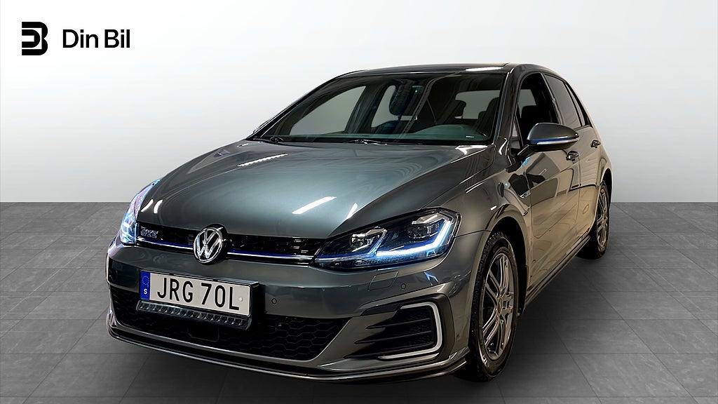 Volkswagen Golf GTE 204hk Laddhybrid Drag P-Värm V-Hjul