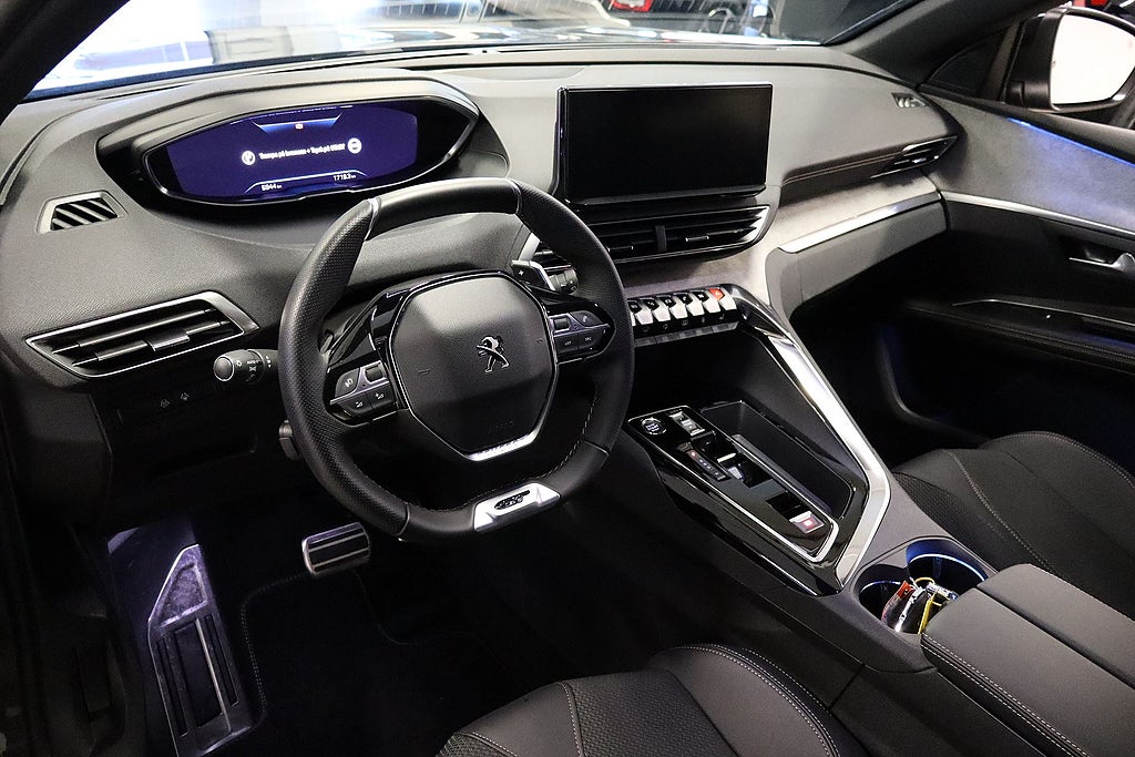 Bild på Peugeot 5008 GT 1.2 PT 130hk Aut - 7-SITS, BACKKAMERA