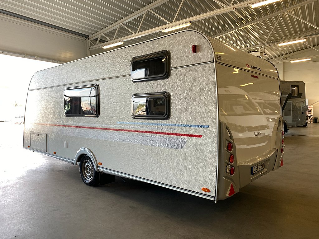 Adria Aviva 563 PT / Barnkammare / Markis m sidor / 7 bäddar - Adria