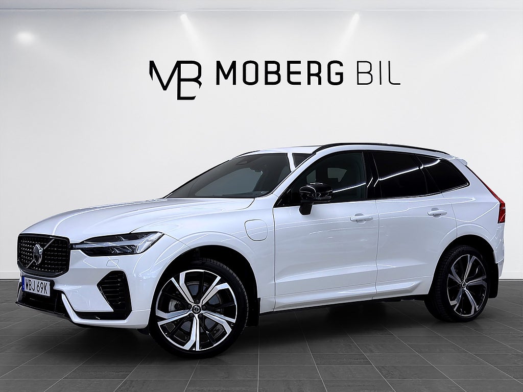 Volvo XC60 Recharge T8 AWD 456hk Plus Dark B&W Pano Drag