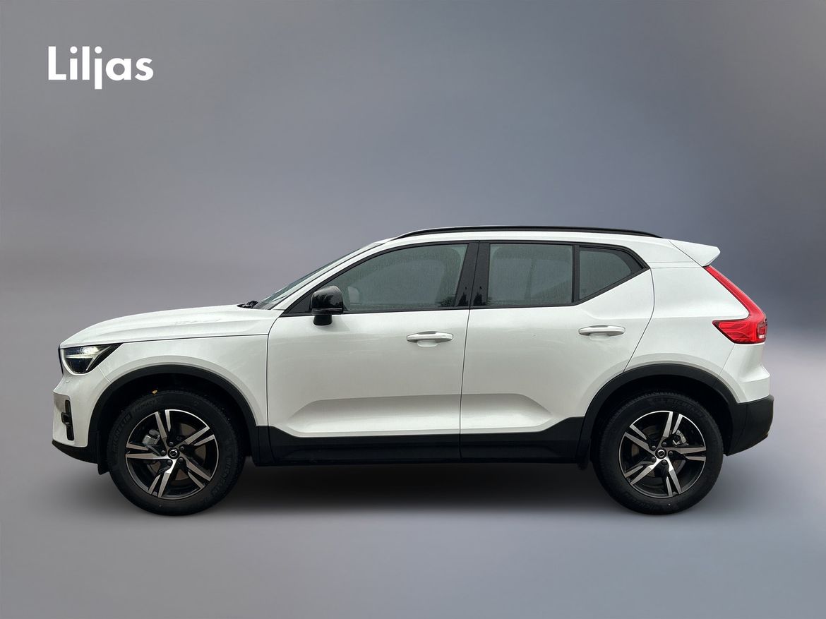 Volvo XC40 B4 FWD Bensin Plus Dark 2026, bild 4/10