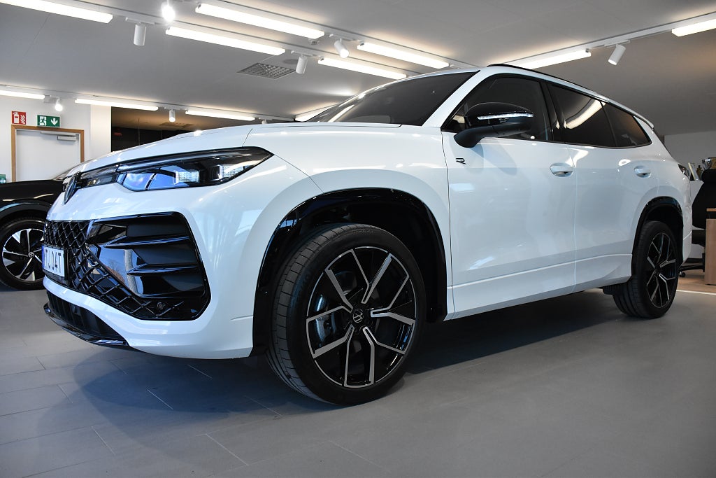 Volkswagen Tayron 2.0 TSI 265hk R-Line Edition * SE SPEC*