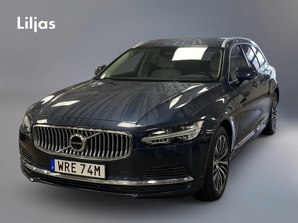 Volvo V90 Recharge T6 AWD Core Edition//Drag//360-kamera//