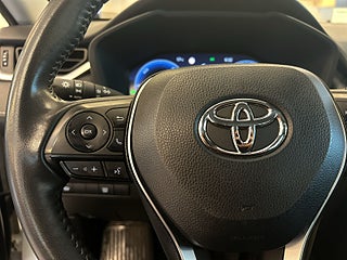 Toyota RAV4 Hybrid AWD/MoK/SoV/B-Kamera/Psens/Ad.Farthållare/MOMS – bild 18