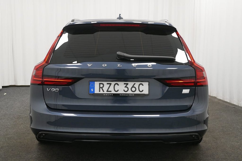 Volvo V90 Recharge T8 R-Design