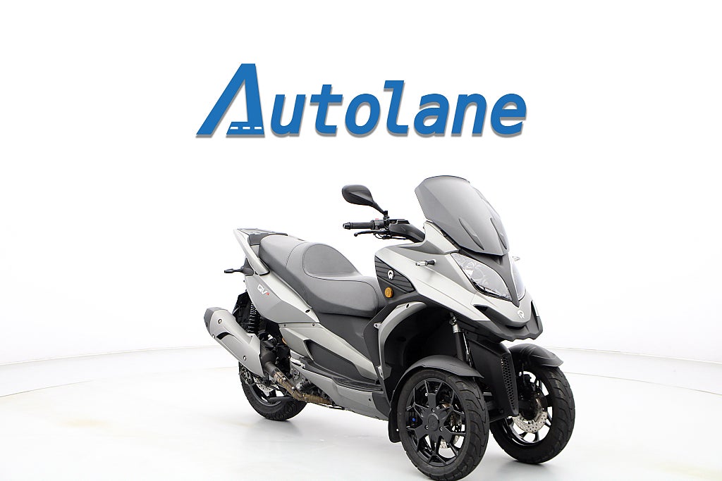 Quadro 3 *DECEMBERKAMPANJ 1.99%* Får köras med B-Körkort* 