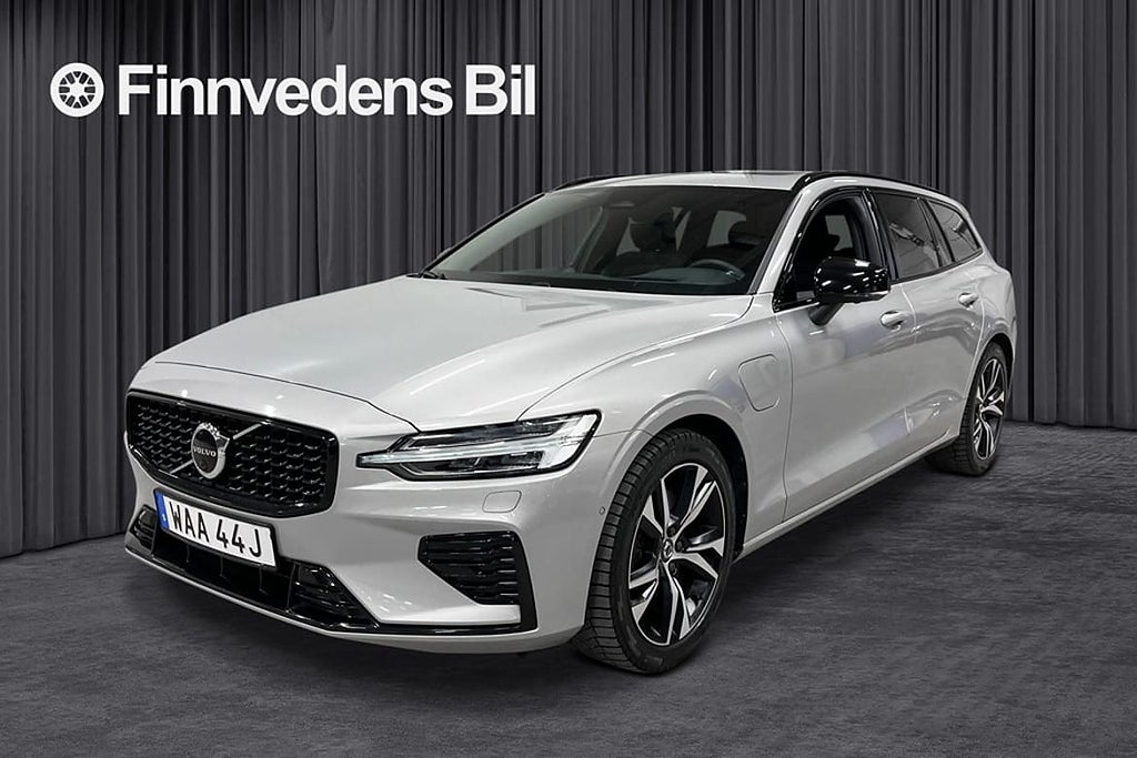 Volvo V60 Recharge T8 Ultimate Dark