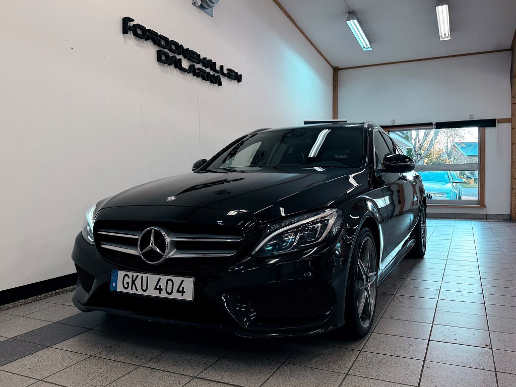 Mercedes-Benz C 220 D AMG Line / Panorama / Burmester / 170HK / Drag / 
