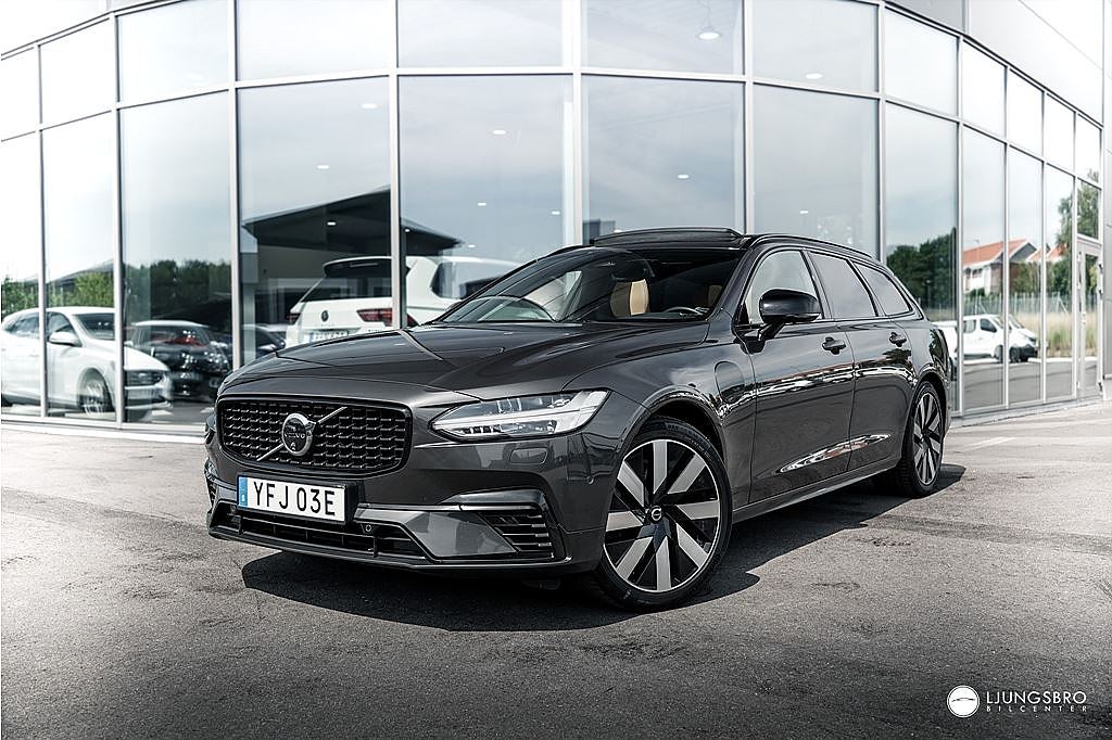 Volvo V90 Recharge T6 AWD Ultimate Dark / Massage / 360 / SE SPEC