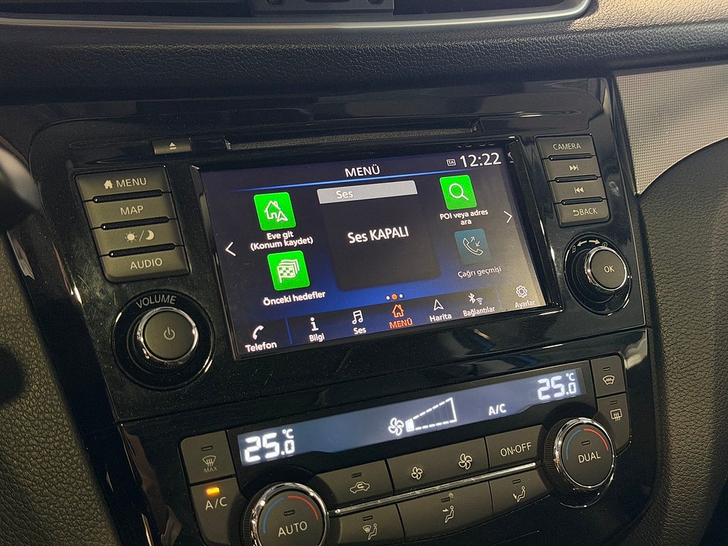 Nissan Qashqai 1.3 DIG-T 140hk | Tekna Design | Panorama | Navi | 360° 2019