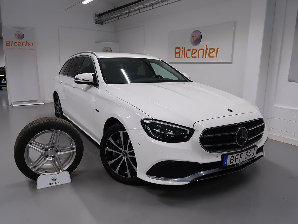 Mercedes-Benz E 300 T de EQ Power V-Däck ingår Drag-Kamera-Navi-Adaptiv