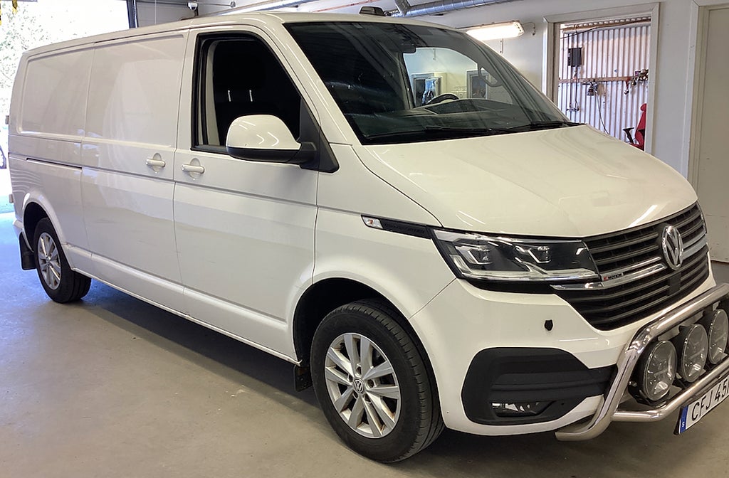 Volkswagen Transporter 2.0TDI 4M Lång Comfort Led D-värm Kamera CarPlay mm