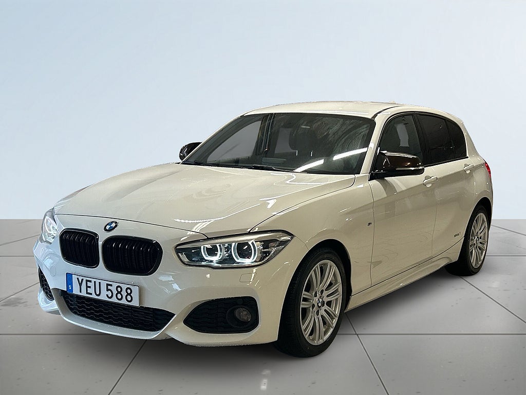 BMW 118I 5-dörrars M Sport Mvärmare Svart innertak Fhållare S&V