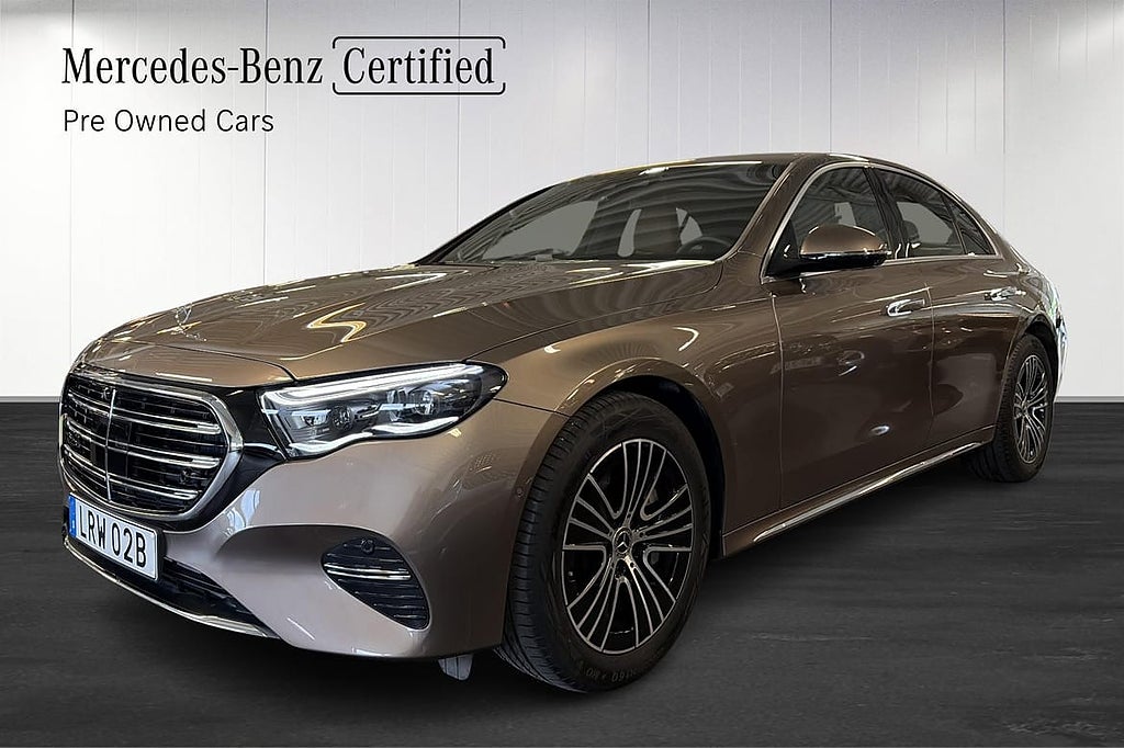 Mercedes-Benz E220d d Exlusive/Bakaxelstyrning/Burmester/Drag